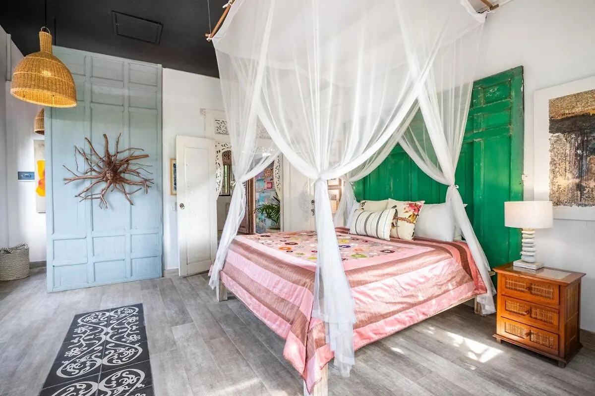Villa Where Art and Relaxation Meet in Tropical Paradise Ubud