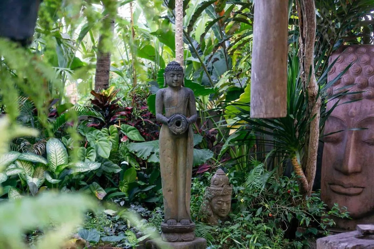 Where Art and Relaxation Meet in Tropical Paradise Ubud  Villa Ubud (Bali)